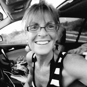 Meet your Posher, Denise