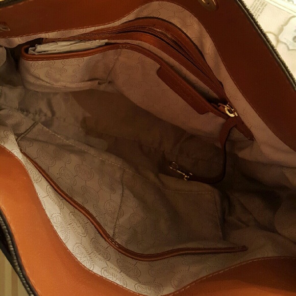 PRICE REDUCED AGAIN**** - Picture 2 of 4