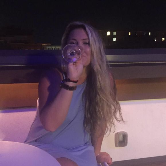 Meet your Posher, Hailey - Picture 1 of 1