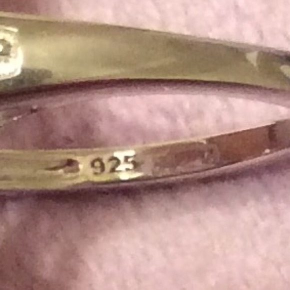 Sterling Silver Opal Ring - Picture 4 of 4