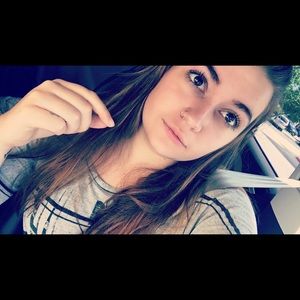 Meet your Posher, Dani