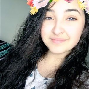 Meet your Posher, Jocelyn