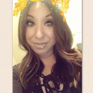 Meet your Posher, Esmeralda