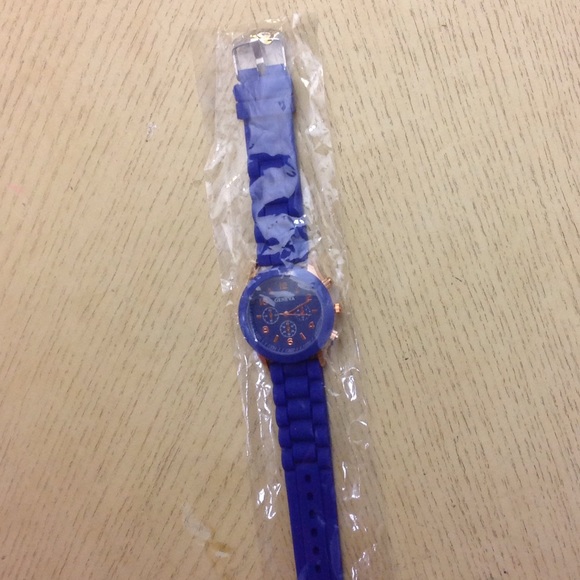 NWOT Geneva Two- toned Jelly Watch $8