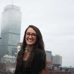 Meet your Posher, Chloe