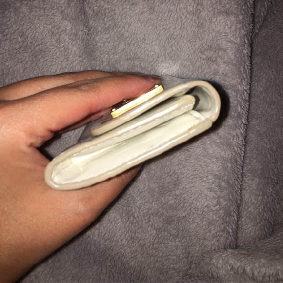 {marc by marc jacobs} wallet - Picture 2 of 4