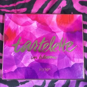 Tartlette in bloom eyeshadow palette