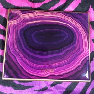 Tarte be Mattenifcent eyeshadow palette.