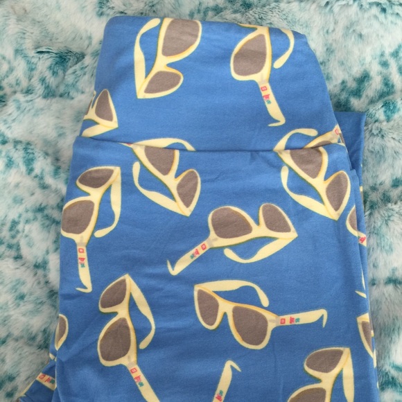 Sunglasses leggings by Lularoe