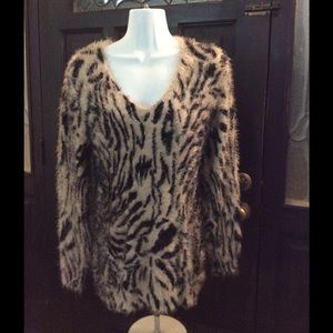 ANIMAL PRINT COZY SWEATER