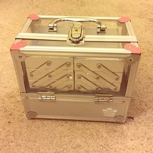 MAKEUP BOX!! 💄💋