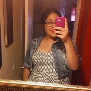 Meet your Posher, Yarely