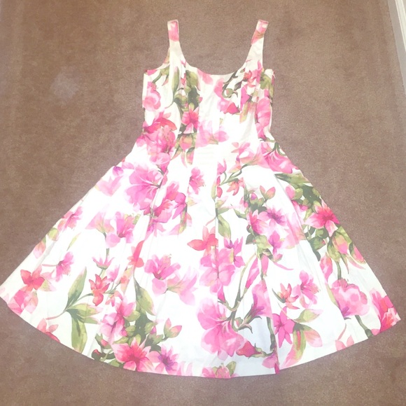 Ralph Lauren Dresses & Skirts - Brand New Ralph Lauren Floral Dress