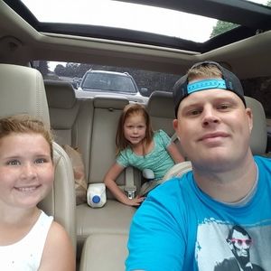 Meet your Posher, Travis