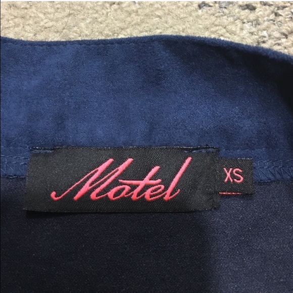 Navy blue suede button down skirt - Picture 4 of 4