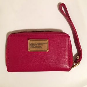 Marc by Marc Jacobs classic q wingman red wristlet