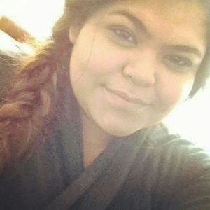 Meet your Posher, Alejandra