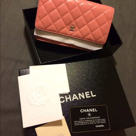 ❌SOLD❌AUTHENTIC CHANEL WOC ROSE LAMBSKIN - Picture 3 of 4