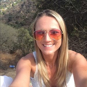 Meet your Posher, Amanda