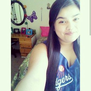 Meet your Posher, Crystal