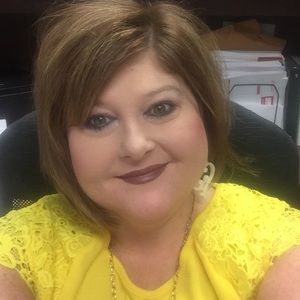 Meet your Posher, Noelle