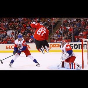 Meet your Posher, Dana