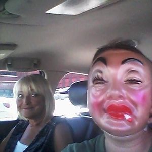 Meet your Posher, Mandiə