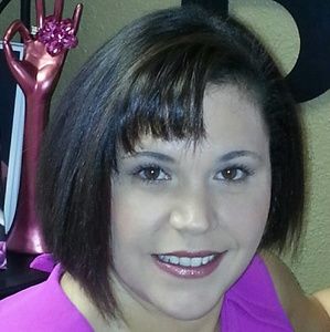 Meet your Posher, Crystal