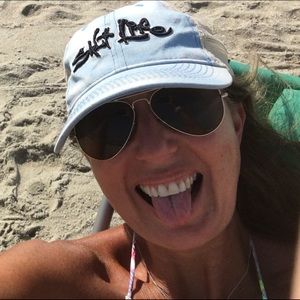 Meet your Posher, Teri