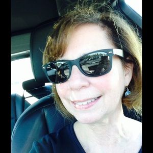 Meet your Posher, Cindy