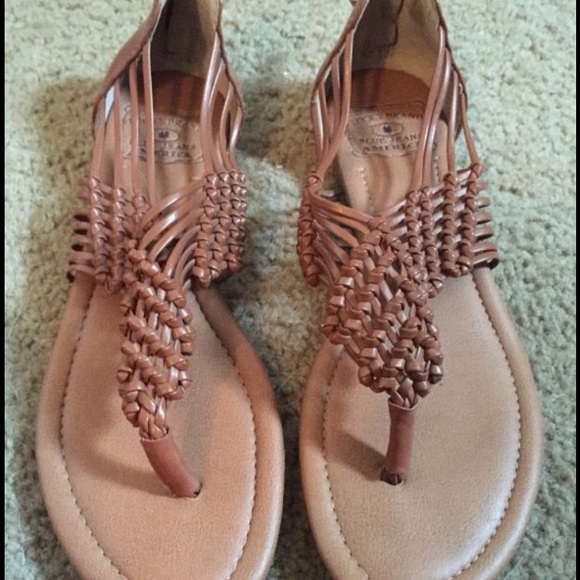 Lucky brand sandals