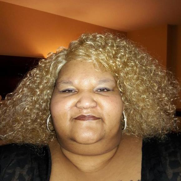 Meet your Posher, Bianca - Picture 1 of 1