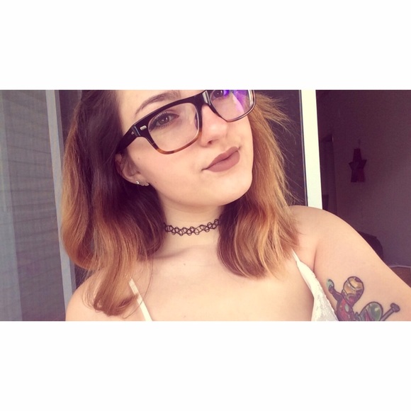 Meet your Posher, Melissa - Picture 1 of 1