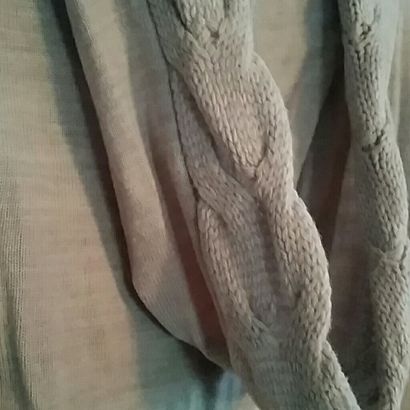 Gray hooded sweater from New York & Co. - Picture 4 of 4