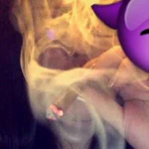 Meet your Posher, Genna