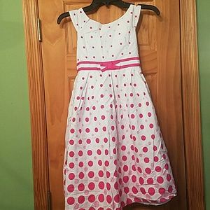 Gently - used girl 's pink and white dress size 10