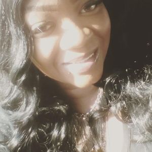 Meet your Posher, Chanel