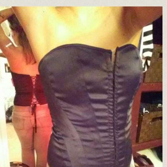 Black corset - Picture 2 of 3