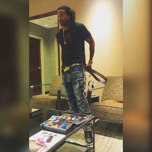 Meet your Posher, Lee