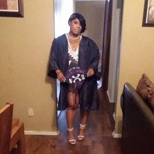 Meet your Posher, Azucena