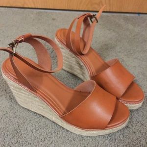Tan wedges