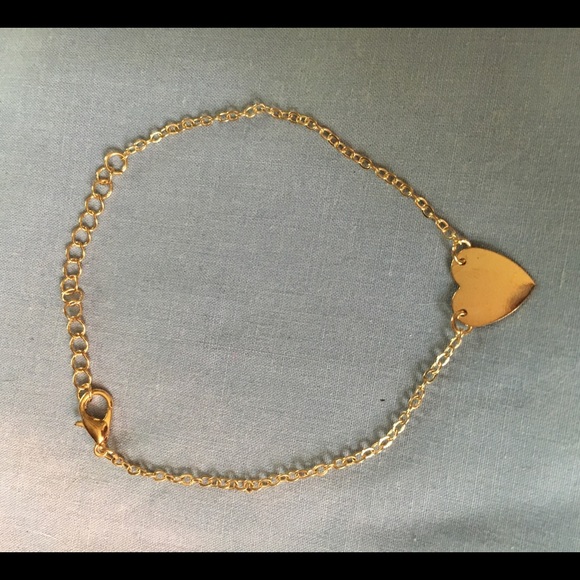 Gold Heart Bracelet - Picture 2 of 4