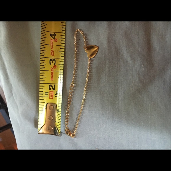 Gold Heart Bracelet - Picture 4 of 4