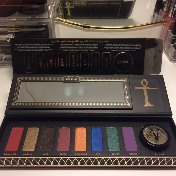 BNIB - Kat Von D Limited Edition SERPENTINA 🐍🐉🏺
