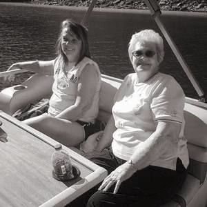 Meet your Posher, Laurie