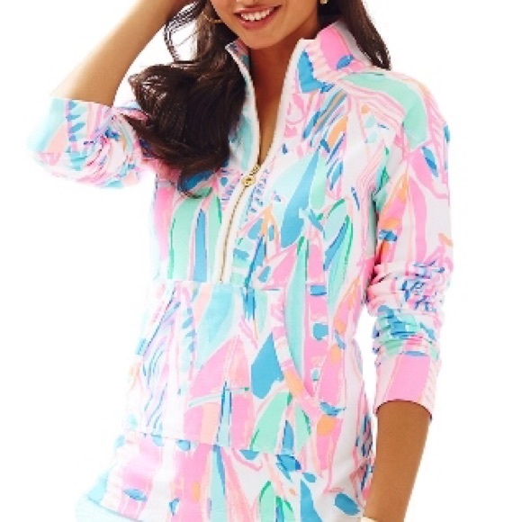 SOLD!!! NWT Lilly Pulitzer Skipper Popover UPF-50 - Picture 1 of 3