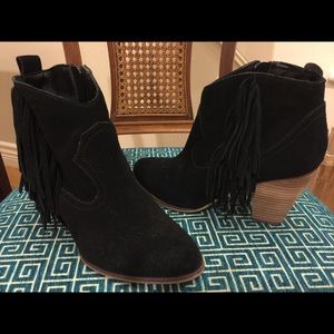 Steve Madden fringe booties