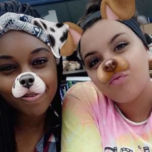 Meet your Posher, Laurel