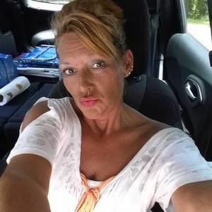 Meet your Posher, Connie