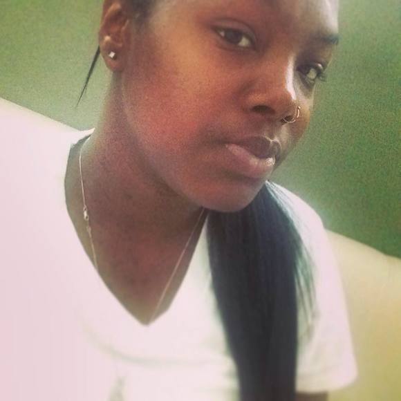 Meet your Posher, D'cole - Picture 1 of 1